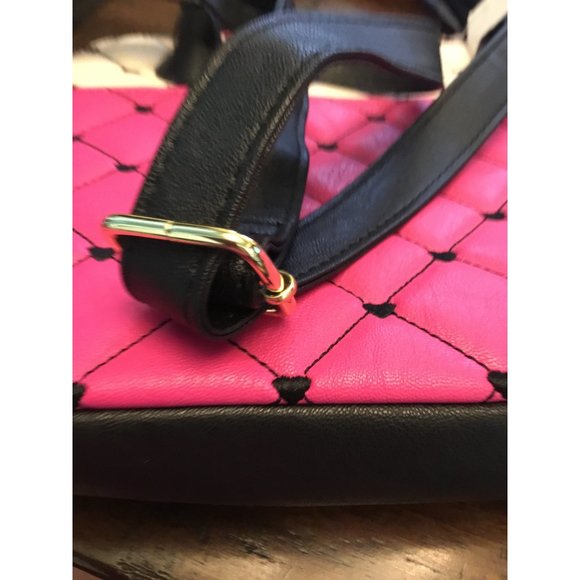 Betsey Johnson Fuchsia Pink Handbag or Crossbody Purse NWOT - Picture 11 of 11